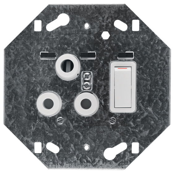 Crabtree Classic Monoblock Switch Socket 16A Single on Yoke White