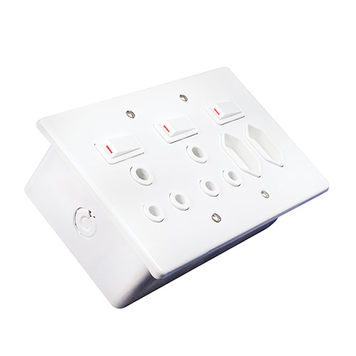 Crabtree Classic Quattro 16A Socket & 164-2 & Cover & Box White