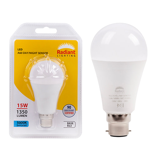 A60 Day/Night Sensor 15W LED B22 5000K 105 lm/W